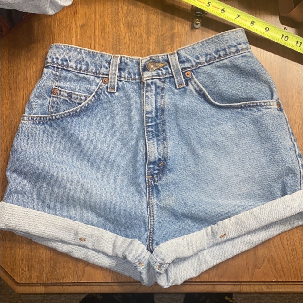Vintage Levi Mom Shorts